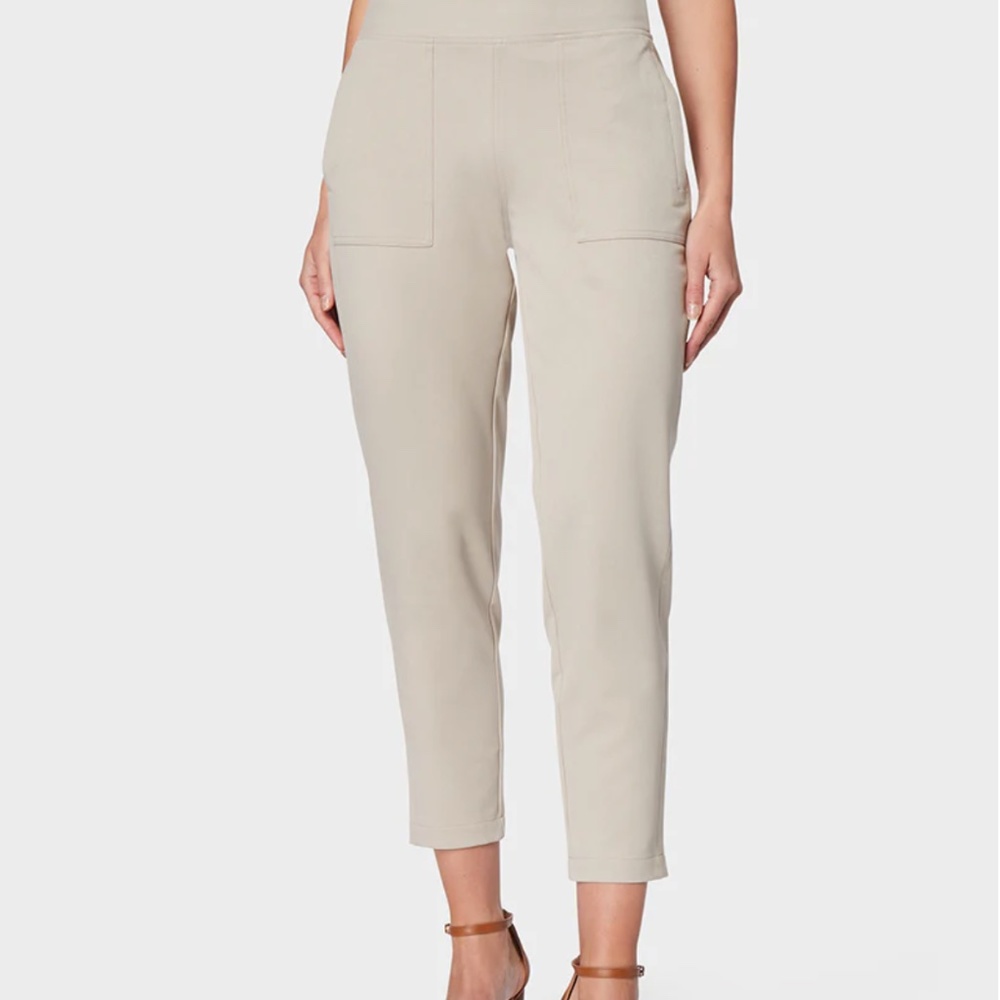 Stretch Woven Capri Pants - Cashmere